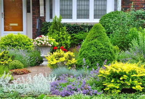 85 Surprising Front Yard Landscaping Ideas.